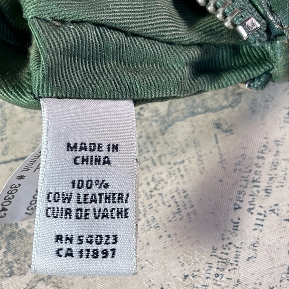 banana republic leather clutch bag with 2 buckles on front - Picture 9 of 11